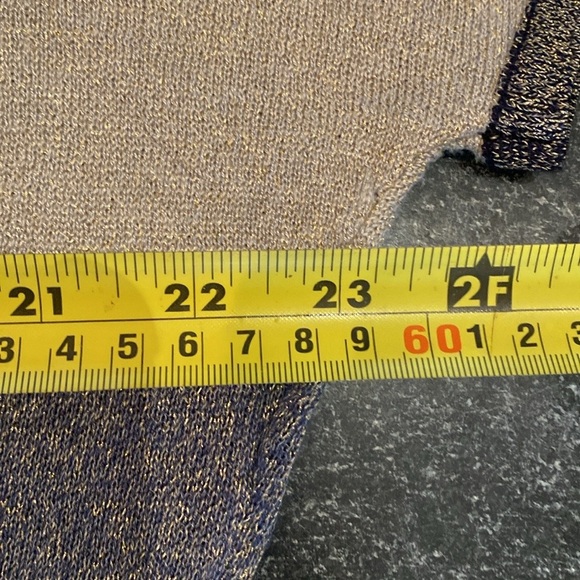 Fine knit shimmer top - Picture 4 of 6